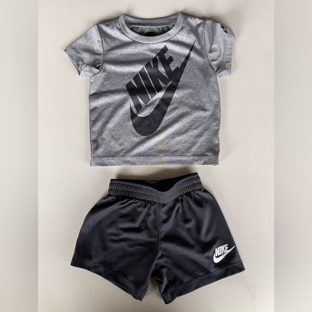 Nike  Nike Toddler Clothing Set